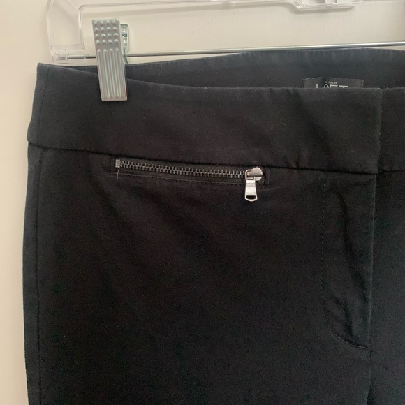 Ann Taylor Loft | Black Petite Julie Cropped Pant with Zipper Pockets - Picture 3 of 7